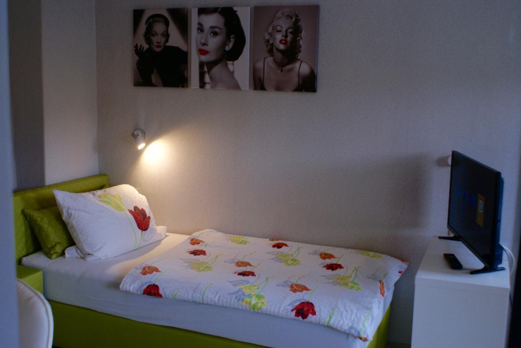 Hotel Elfenberg Schieder-Schwalenberg Kamer foto